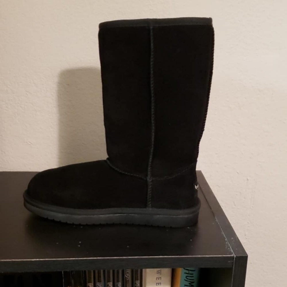 Australia ugg boots Lil girl size 2